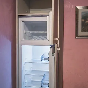 Bulldog Station With Private Wc, Ac, Tv Mestre